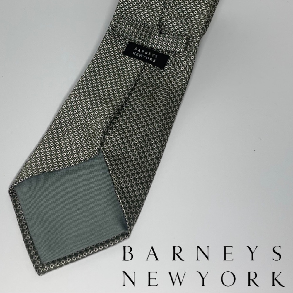 Authentic Barney’s Men’s Tie